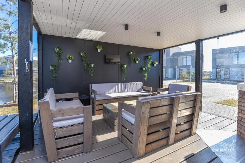 פלאנגה Apartamentai Melyna Jura מראה חיצוני תמונה